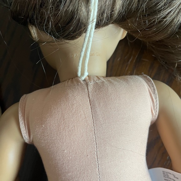 American girl doll - Picture 2 of 4